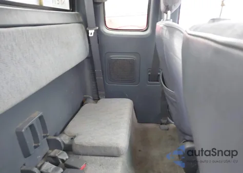 1999 Toyota Tacoma z USA, uszkodzony, nr VIN 4TAWN72N9XZ440930